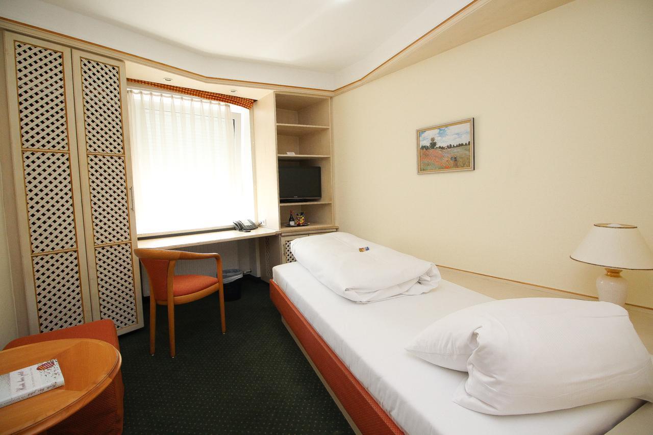מינכן Hotel Leopold מראה חיצוני תמונה