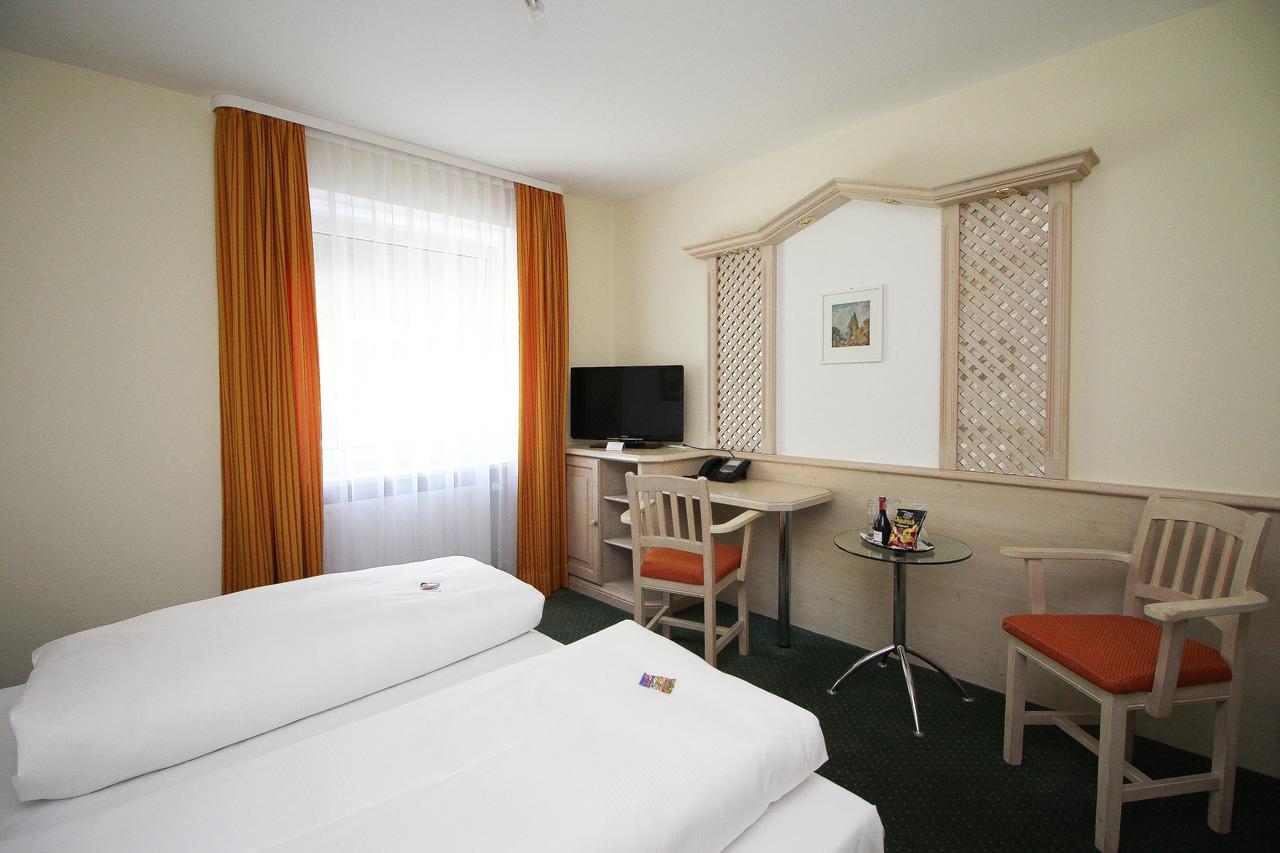 מינכן Hotel Leopold מראה חיצוני תמונה