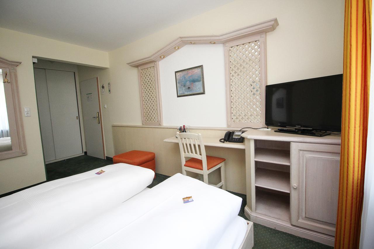 מינכן Hotel Leopold מראה חיצוני תמונה