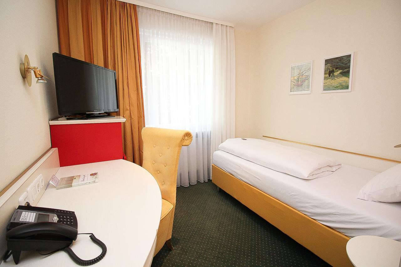 מינכן Hotel Leopold מראה חיצוני תמונה