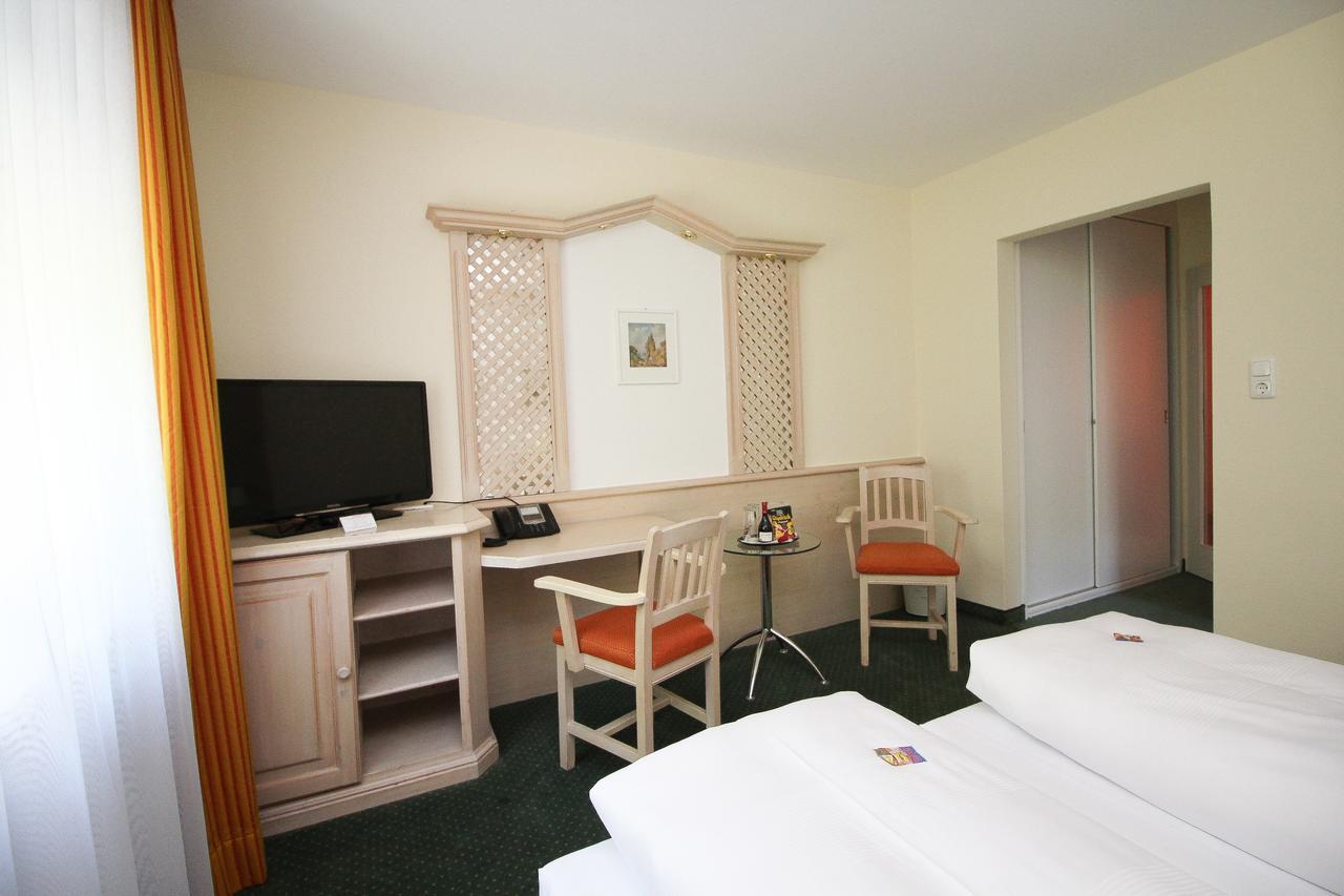 מינכן Hotel Leopold מראה חיצוני תמונה