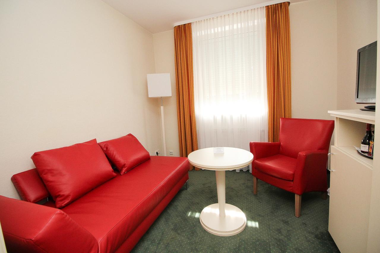 מינכן Hotel Leopold מראה חיצוני תמונה