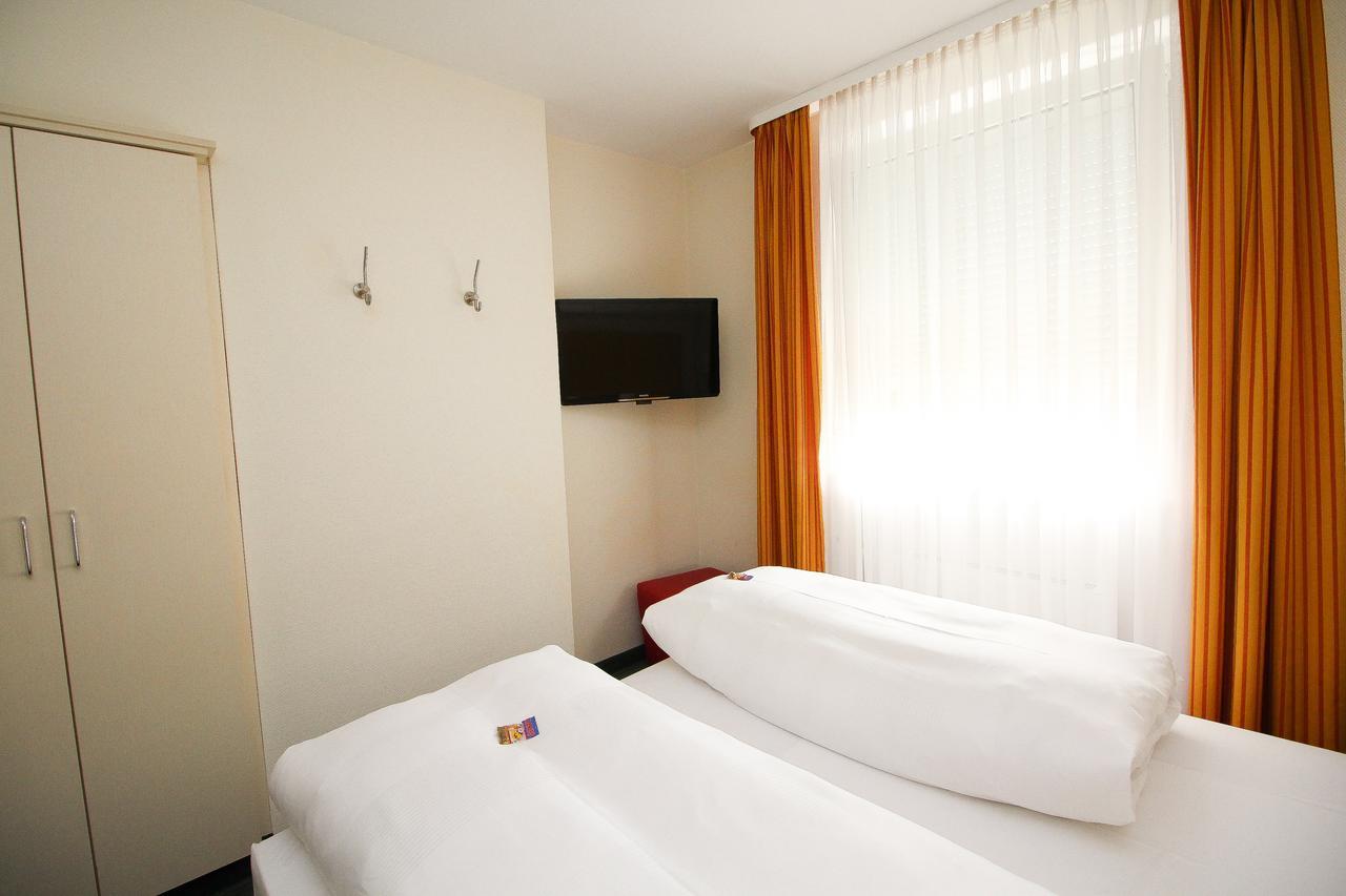 מינכן Hotel Leopold מראה חיצוני תמונה