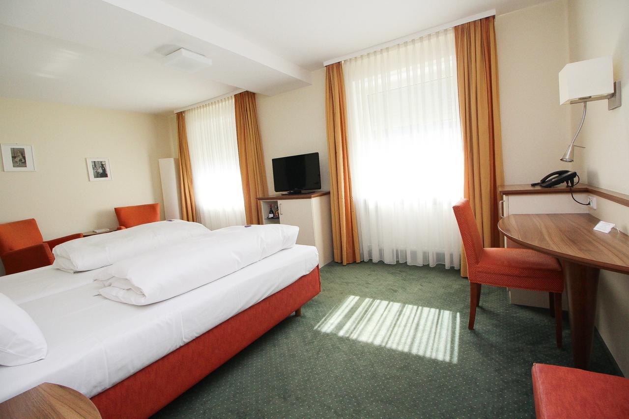 מינכן Hotel Leopold מראה חיצוני תמונה